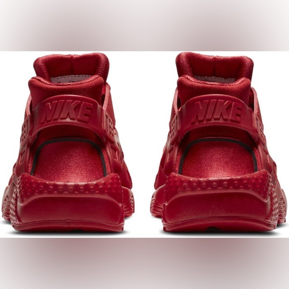 Nike ‘Huarache Run' Sneaker - Picture 14 of 16